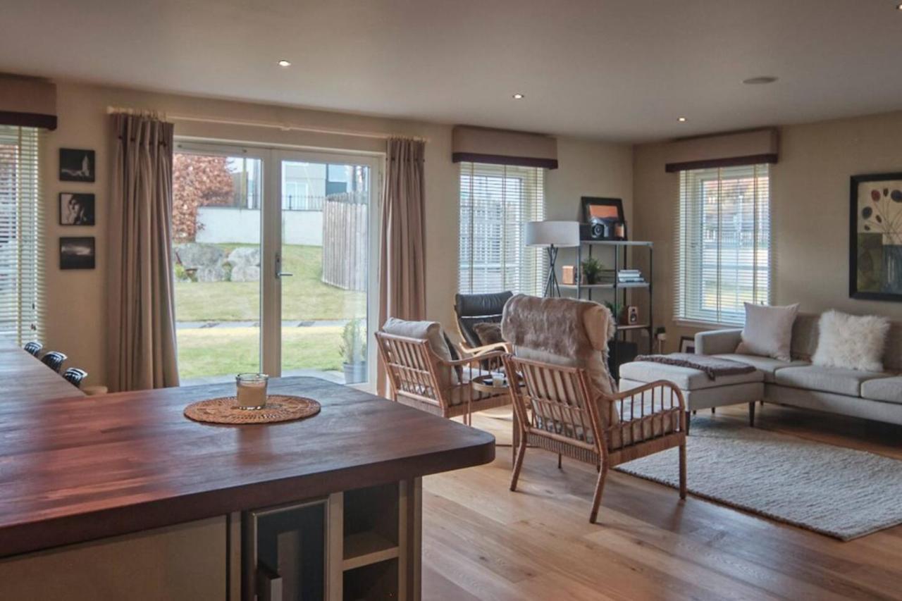 The Steadings, Aviemore Luxury 5 Star Rated 3 Bed With Home Cinema Garden And Parking Exterior photo