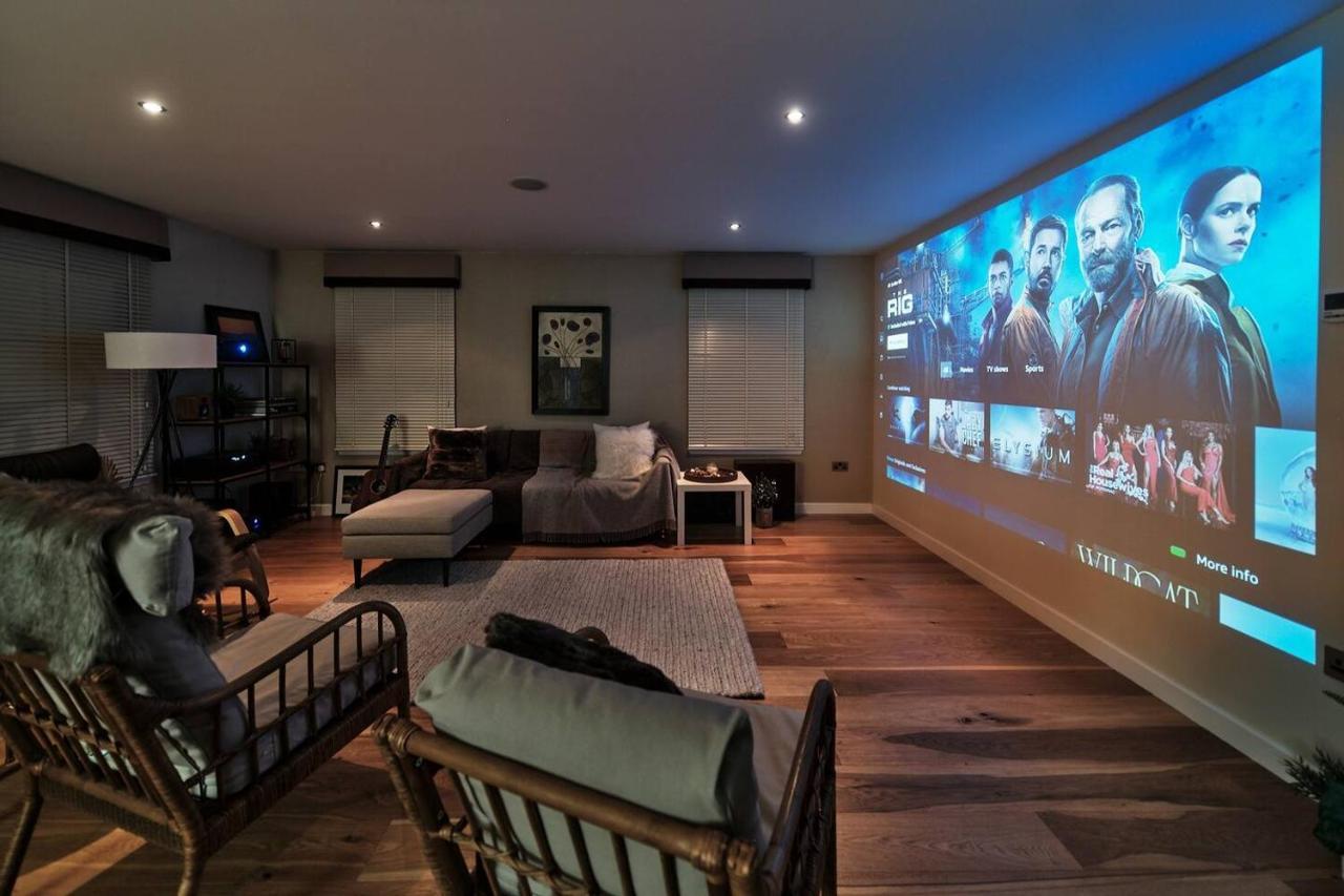 The Steadings, Aviemore Luxury 5 Star Rated 3 Bed With Home Cinema Garden And Parking Exterior photo