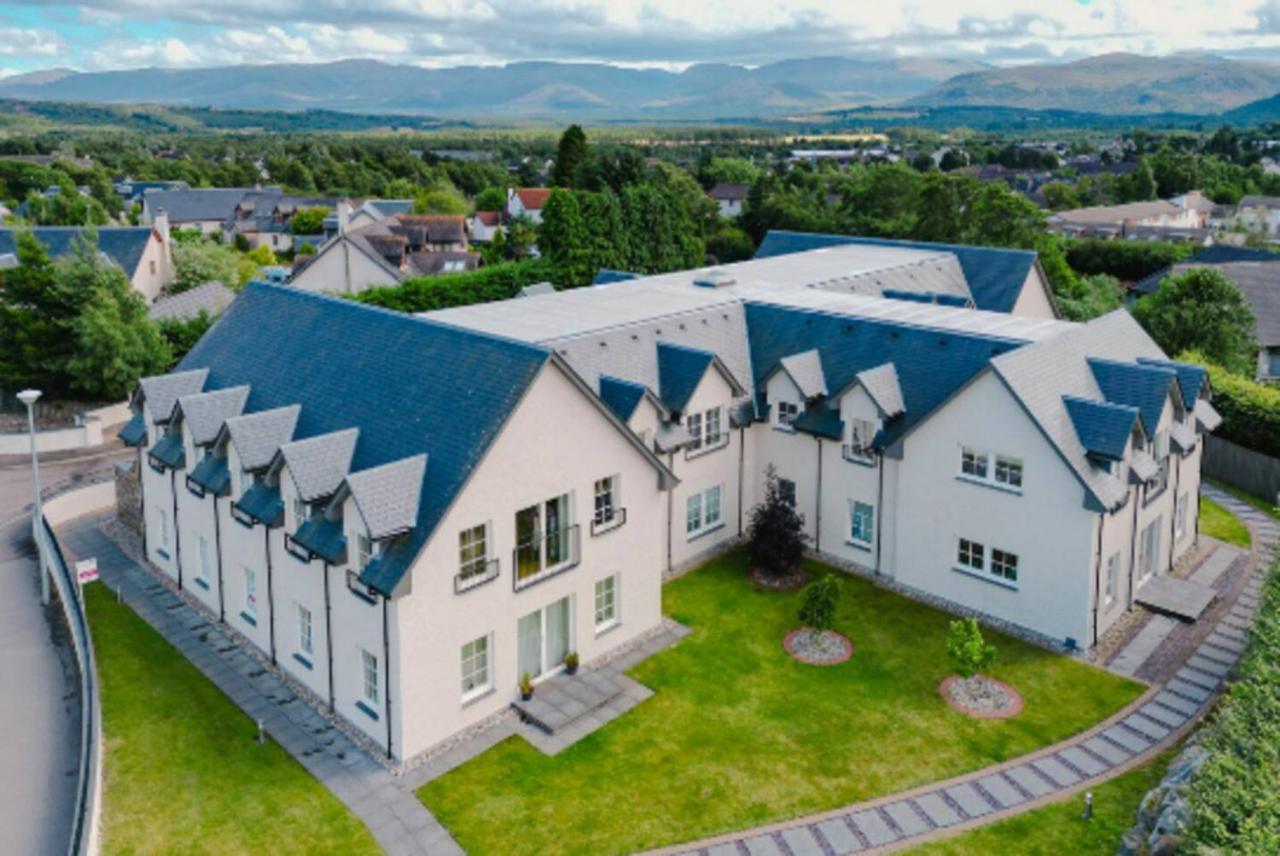 The Steadings, Aviemore Luxury 5 Star Rated 3 Bed With Home Cinema Garden And Parking Exterior photo